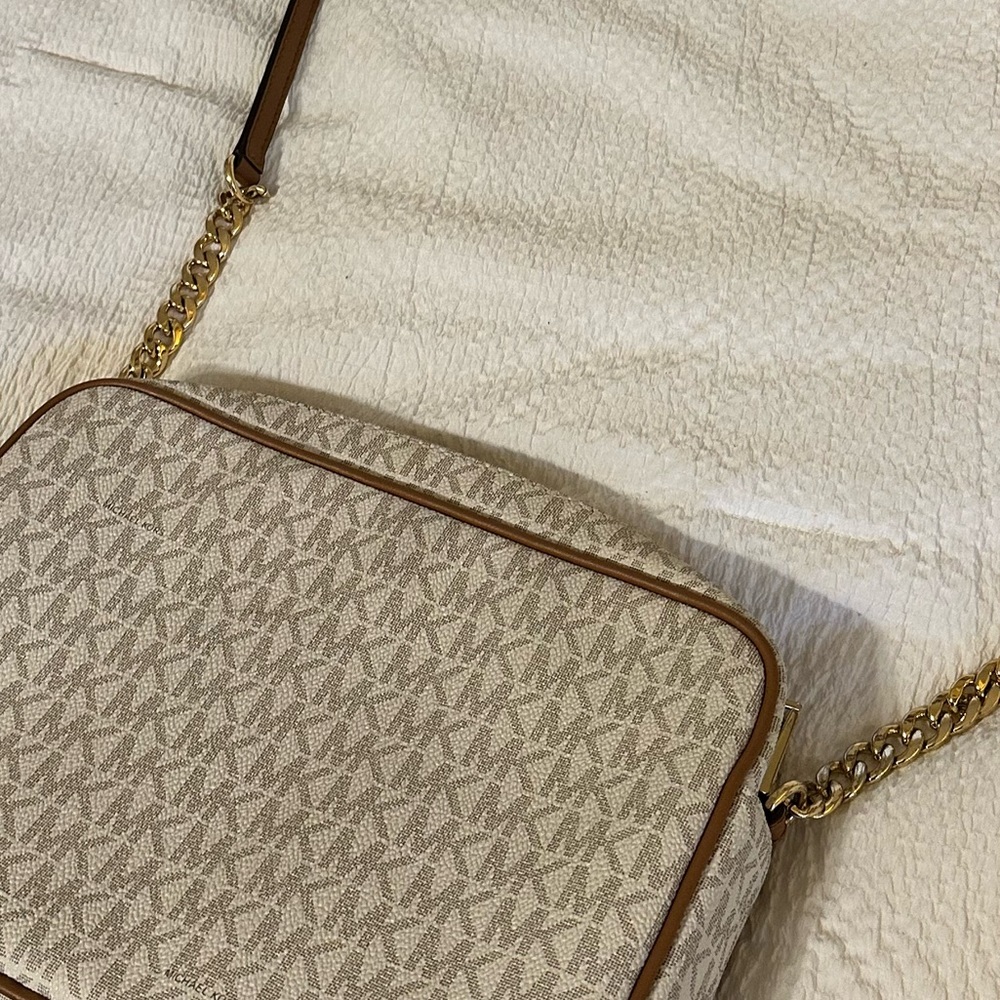 Michael Kors crossbody bag